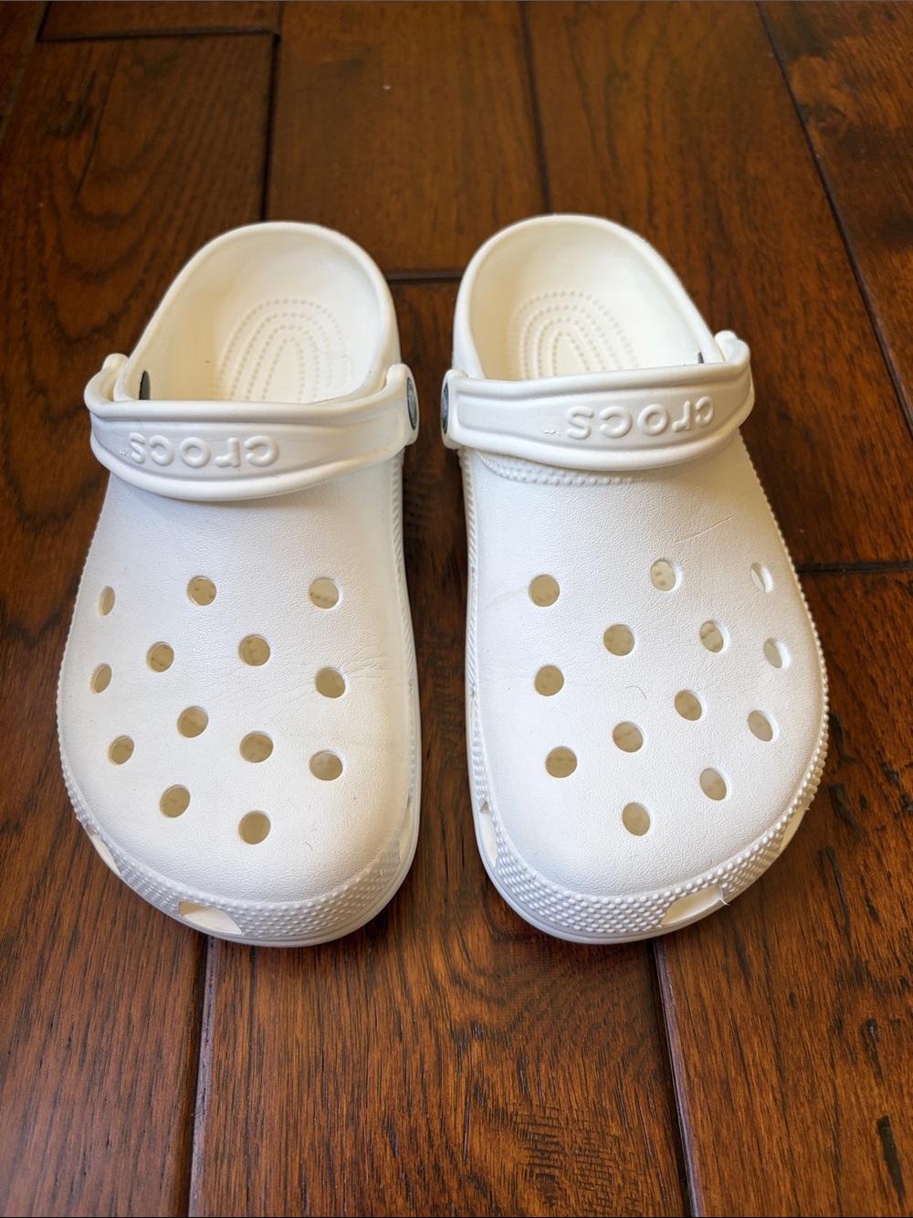 CROCS Classic Clog in White Size M5/W7
